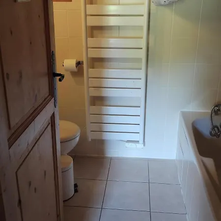 Spacieux Avec Sauna, 4 Et Wi-fi - Fr-1-671-50 *